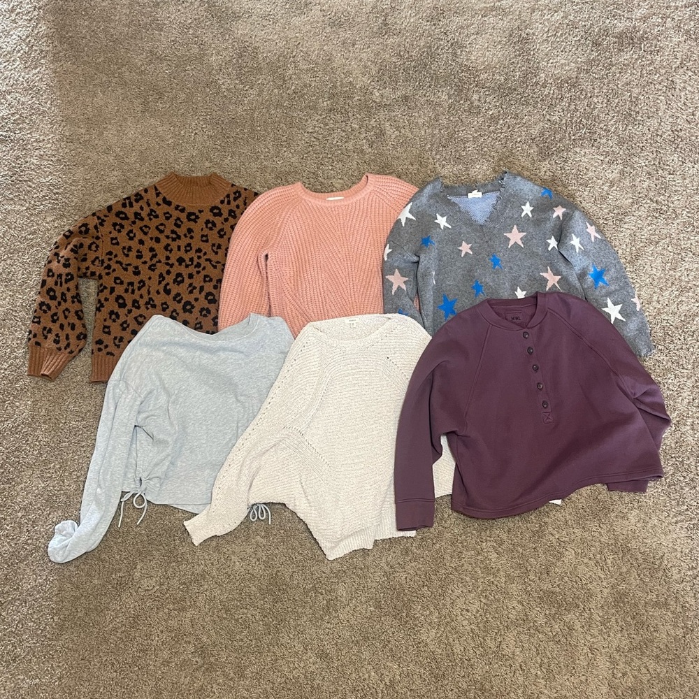Set Of 6 Sweaters Size Medium